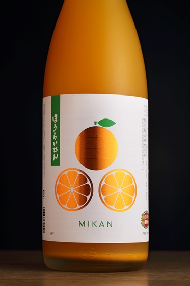 蒲郡みかんでつくったお酒（MIKAN）